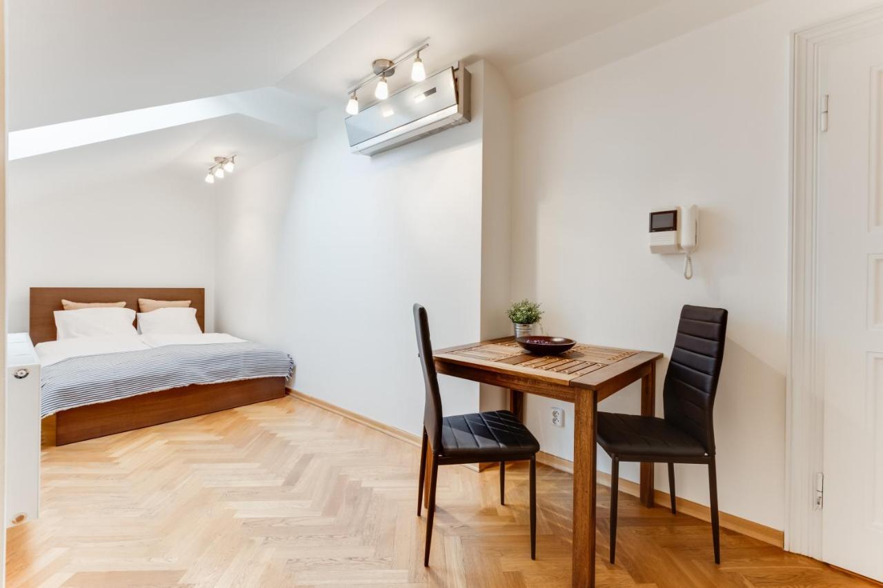 Jt'S Apartments Bilkova Str. Prága Kültér fotó